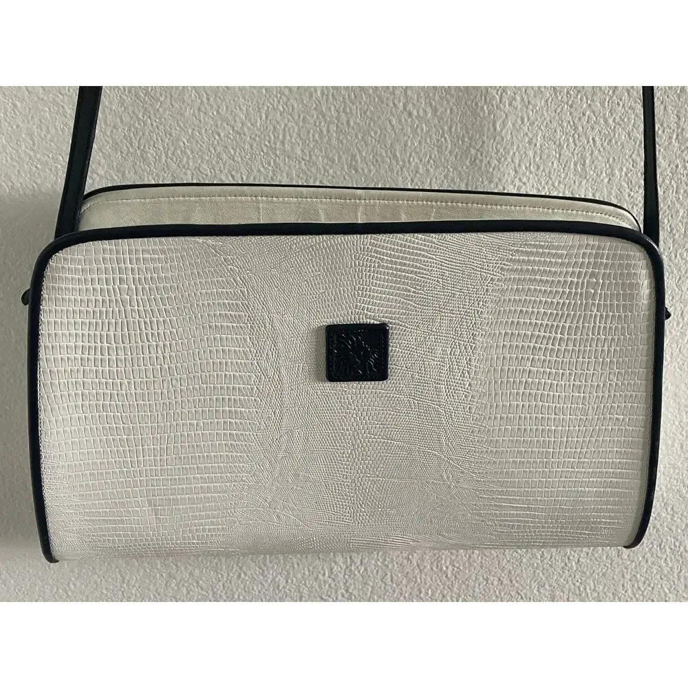 Vintage Anne Klein Calderon White Croc Embossed Crossbody Navy Trim Bag